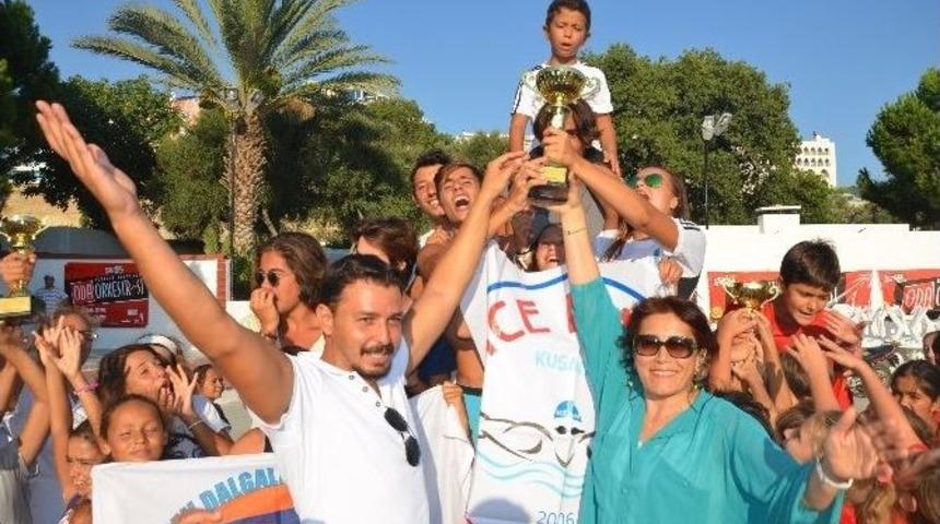 Kuşadası 11. Mehmet Gedik Y&uuml;zme Şampiyonası Sona Erdi