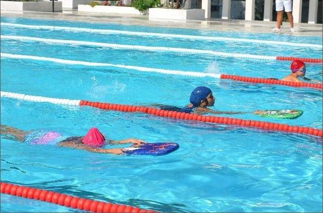 Kuşadası 11. Mehmet Gedik Yüzme Şampiyonası Sona Erdi