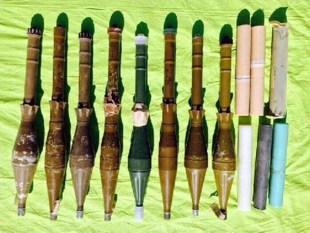 Diyarbakır'da 1 Ayda 2, Roketatar, 121 Silah, 346 Bomba Ele Geçirildi