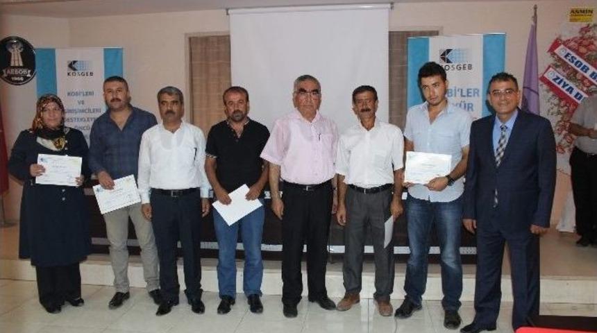 Girişimci Gen&ccedil;ler Sertifikalarını Aldı