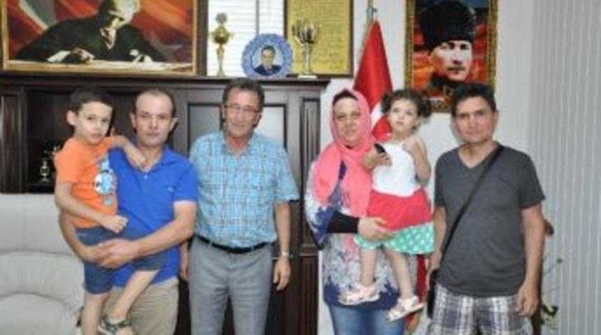 İşid Tarafından Ka&ccedil;ırılan Ve Sonra Resen Emekli Edilen Astsubay &Ouml;zg&uuml;r &Ouml;rs&rsquo;ten Başkan Kamil Saka&rsquo;ya Ziyaret