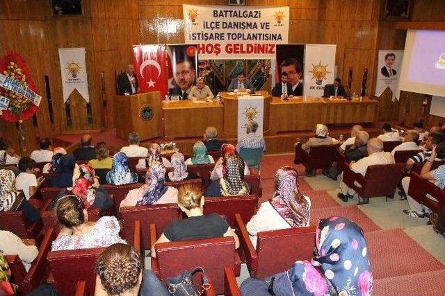 Ak Parti Battalgazi İlçe Danışma Toplantısını Yaptı