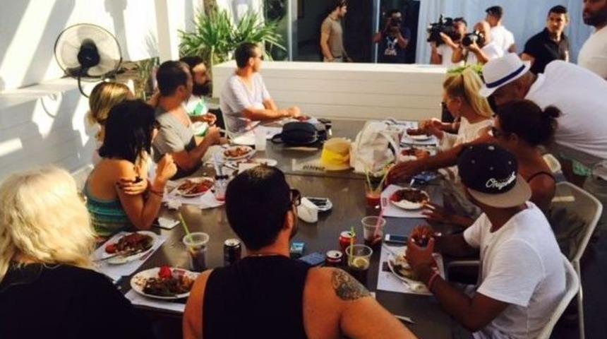 Serdar Orta&ccedil; Eşine Bodrum&rsquo;da İş Buldu