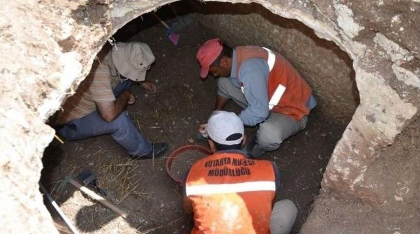 K&uuml;tahya Emet&rsquo;te Tarihi Mezar Odası Bulundu