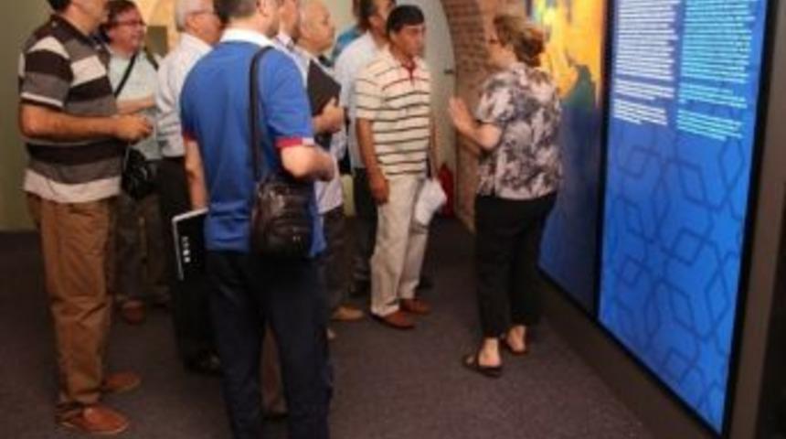 Sel&ccedil;uklular Sergisi Aydınlar Ocağını Ağırladı