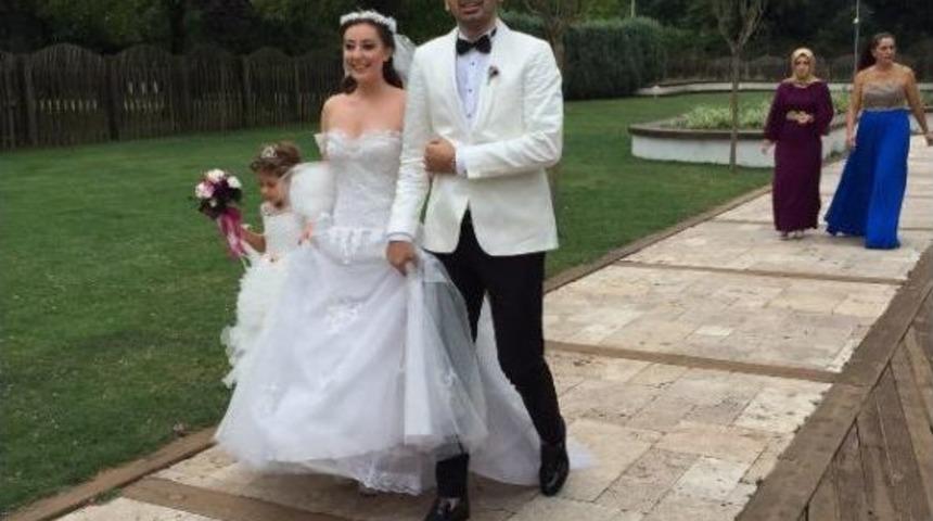 Geride Mutluluk Fotoğrafları Kaldı...