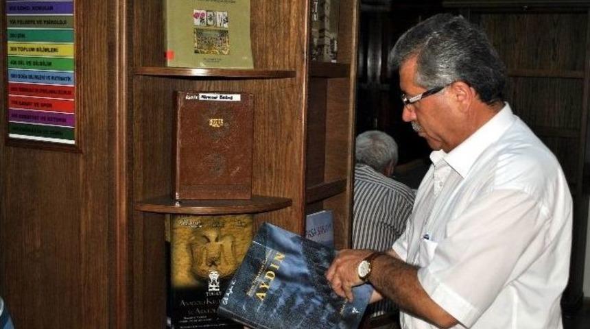 Aktakka; "kitaplar Toplumun Sorunlarını Ortadan Kaldırır"