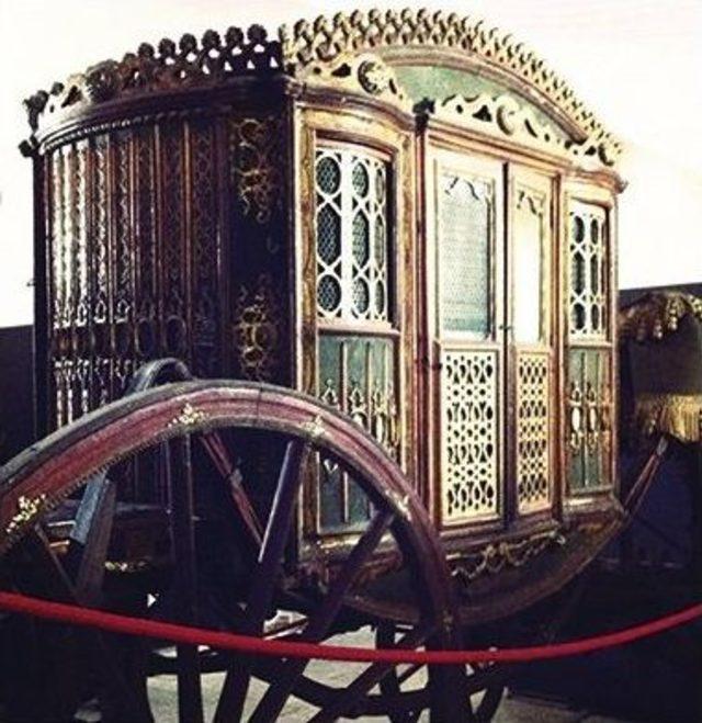 İstanbul’un Nostaljik 100 Ulaşım Aracı Bu Kitapta Toplandı