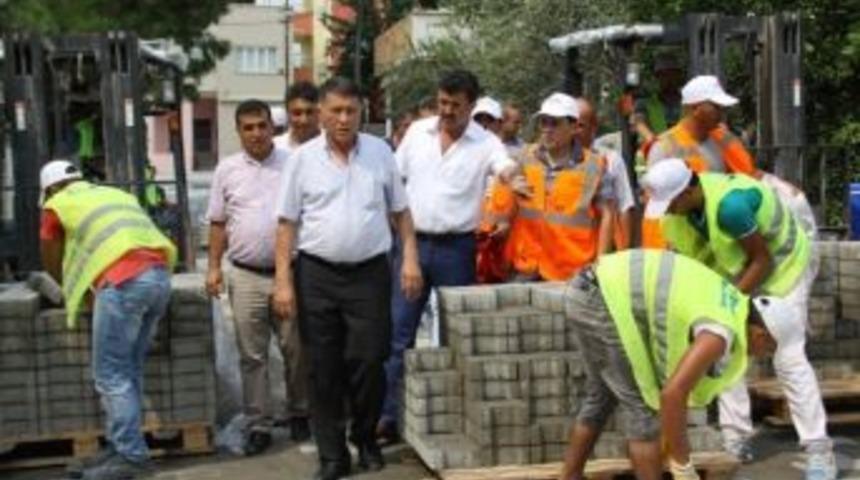 Erzin Belediyesi Parke Yol Yapımına Kurban Keserek Başladı