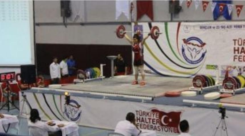 Haltercilerden İki Türkiye Şampiyonluğu