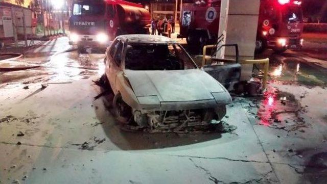 Alev Topuna D&ouml;nen Ara&ccedil;taki Anne &Ouml;ld&uuml;, 2 Oğlu Yaralandı 1