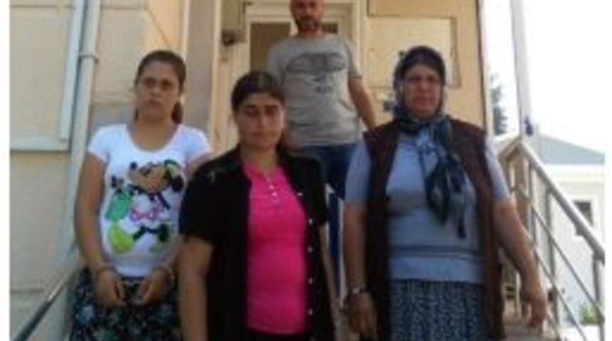 Hırsızlık Ş&uuml;phelisi Kadınlara Kapıda Su&ccedil;&uuml;st&uuml;