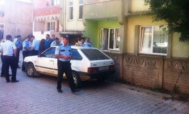 Eşi Ve 4 &Ccedil;ocuğunu Pompalı T&uuml;fekle Rehin Aldı 1
