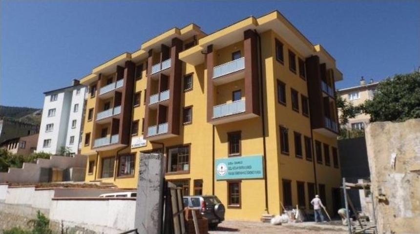 Kızılay&rsquo;dan Kız &Ouml;ğrenciler İ&ccedil;in Otel Konforunda Yurt