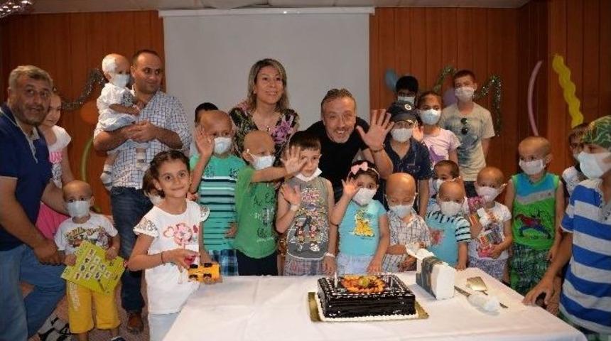 Oyuncu Alper T&uuml;redi, L&ouml;semili &Ccedil;ocukları Sevindirdi