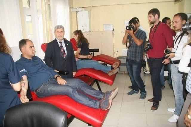 Yozgat Eğitim Bir Sen&rsquo;den Kızılay&rsquo;a Kan Bağışı 1