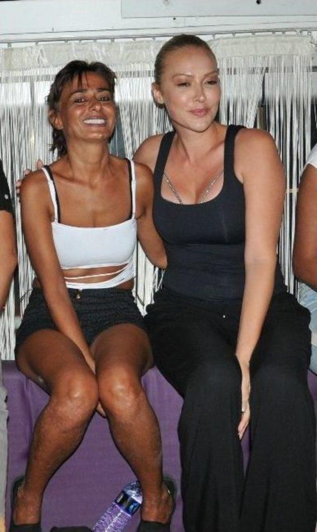 Yıldız Tilbe&rsquo;nin G&ouml;r&uuml;nt&uuml;s&uuml; Hayranlarını &Uuml;zd&uuml; 2