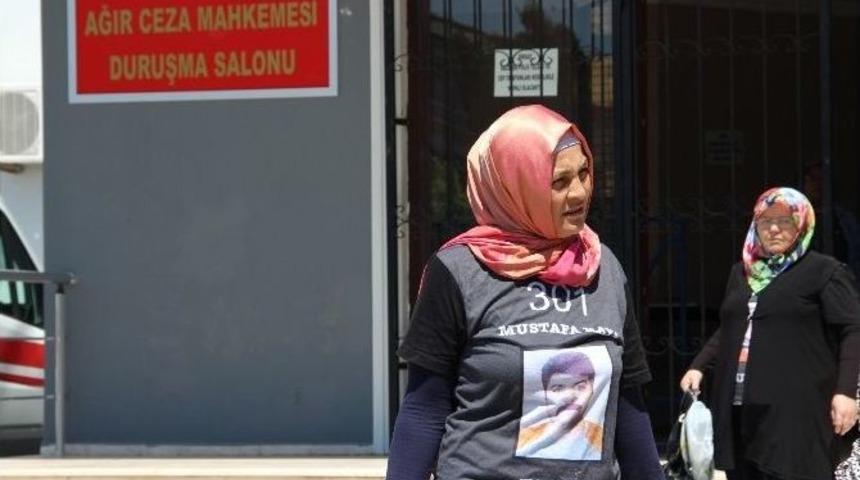 Soma Duruşmasında Sanığın G&uuml;lmesi Aileleri Kızdırdı