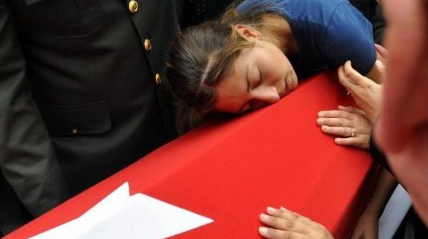 Şehit Astsubay Kenan Ceylan'ı, Zile'de 5 Bin Kişi Uğurladı