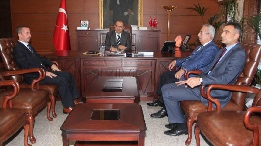 Zeki &Ccedil;akan&rsquo;dan Vali Kaban&rsquo;a Ziyaret