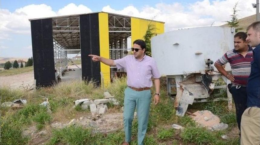 Başkan Kalın, Yapımı Devam Eden Taş Fabrikasını İnceledi