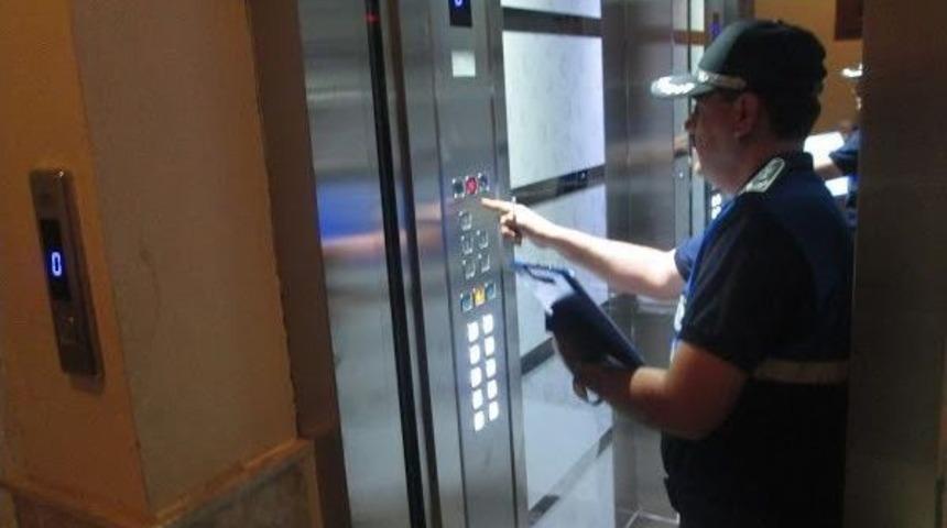 Alaşehir Zabıtası Asans&ouml;r Denetimlerini S&uuml;rd&uuml;r&uuml;yor