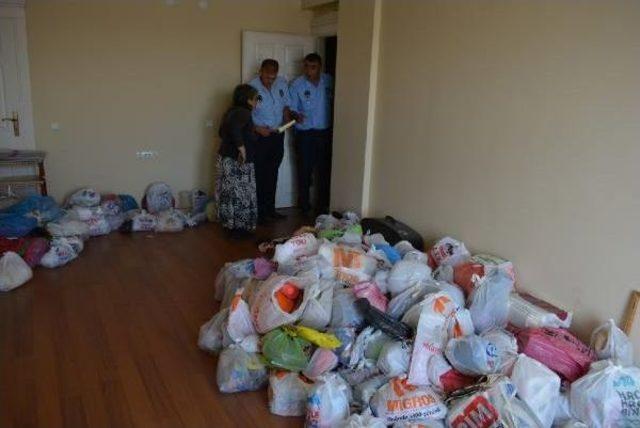 Pis Koku Gelen Evden Römorklar Dolusu Çöp Çıktı 1