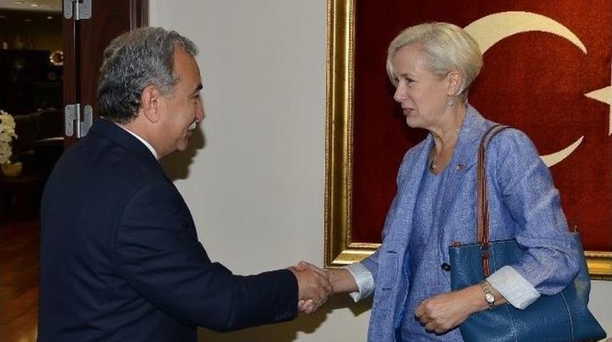 Abd Konsolosu Specht&rsquo;ten Vali B&uuml;y&uuml;k&rsquo;e Ziyaret