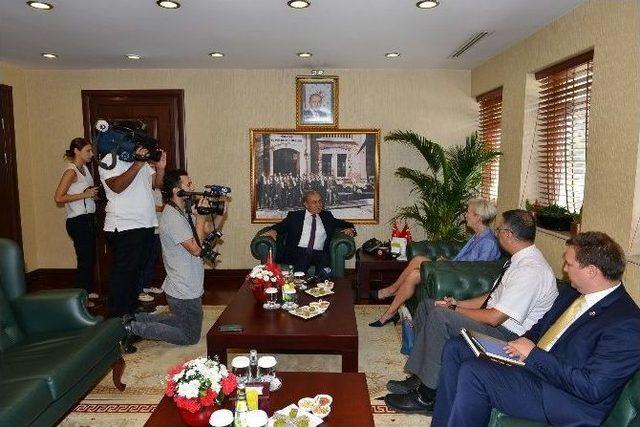 Abd Konsolosu Specht&rsquo;ten Vali B&uuml;y&uuml;k&rsquo;e Ziyaret 2