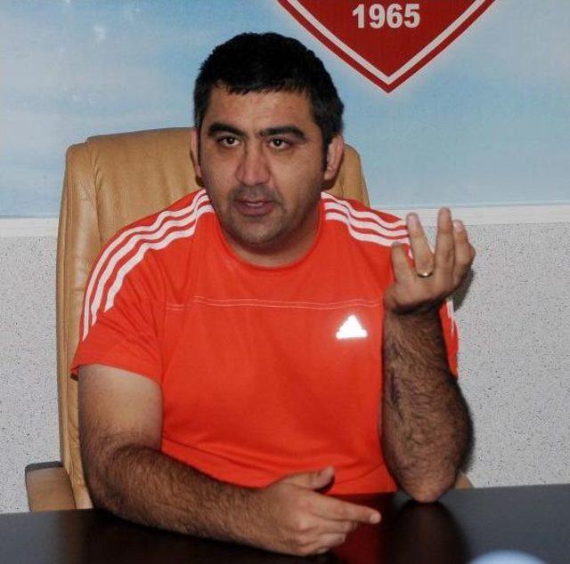 &Ouml;zat: Hi&ccedil; Kimse Benden Daha Fazla Şampiyon Olmak Istemez 1