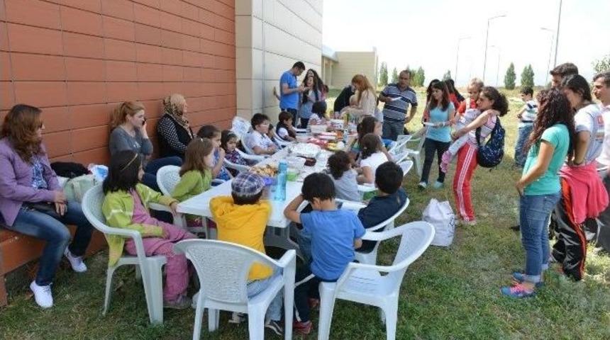 Yakutiye Belediyesi Yaz Spor Okullarına Piknikli Veda