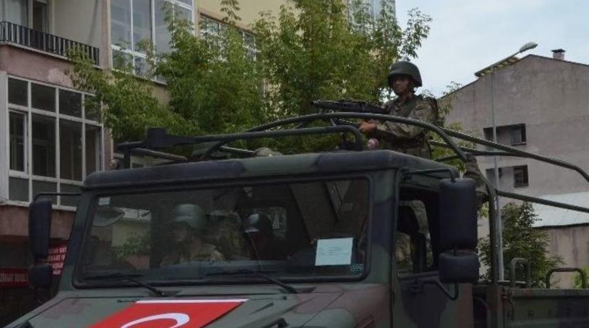 Trabzon&rsquo;da Askerler Slogan Atarak Y&uuml;r&uuml;d&uuml;