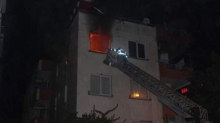 Antalya&rsquo;da Ev Yangını