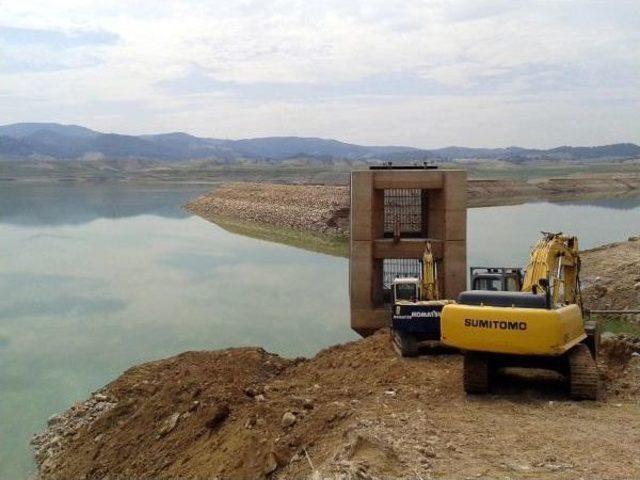 Barajın Çatlağı 21 Milyon Tl'ye Kapanacak