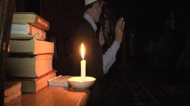 Protests Spark After Black Out In Ja’Fari Mosque In Istanbul