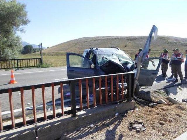 Eğitim- İş Sendikası K&uuml;tahya Şube Başkanı Kazada &Ouml;ld&uuml; 1