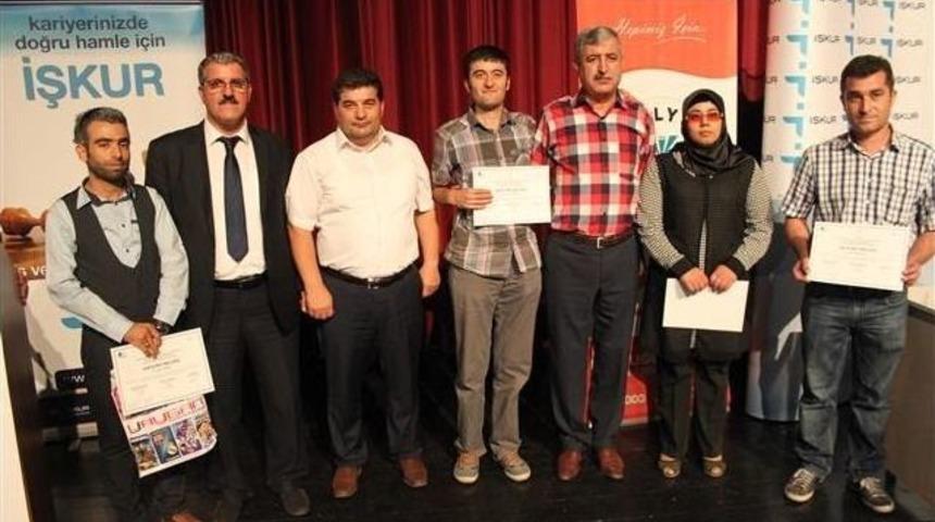 Kursiyerlere Sertifikaları Verildi