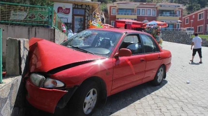 G&ouml;bel Termal Tesislerinde Trafik Kazası: 2 Yaralı