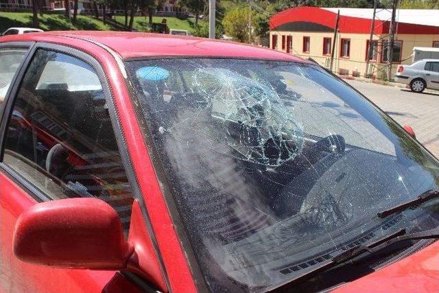 Göbel Termal Tesislerinde Trafik Kazası: 2 Yaralı 1