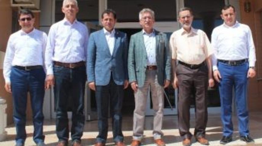 Ak Partili Altunyaldız&rsquo;dan M&uuml;siad Konya Şubesi&rsquo;ne Ziyaret