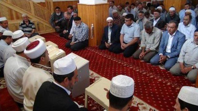 Şehit Latif Adıg&uuml;zel I&ccedil;in Mevlit Okutuldu, Yemek Verildi 2