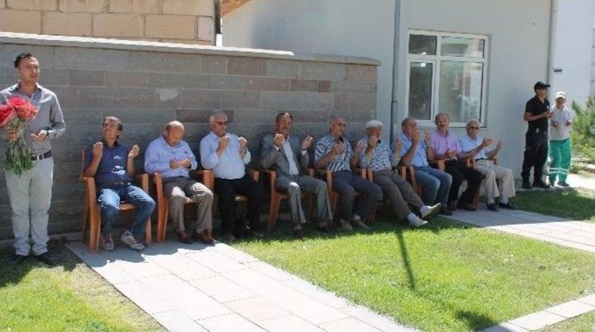 Zafer Bayramı Nedeniyle Şehitlik Ziyaret Edildi