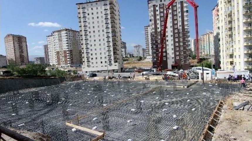 Abd&uuml;lhamid Han Camii&rsquo;nin Temeli Atıldı