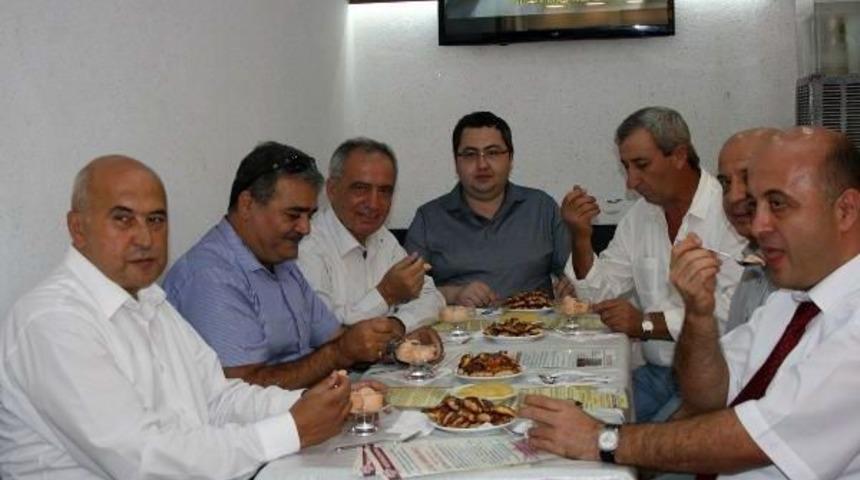 Karacabey'de Domatesli Dondurma Imal Edildi