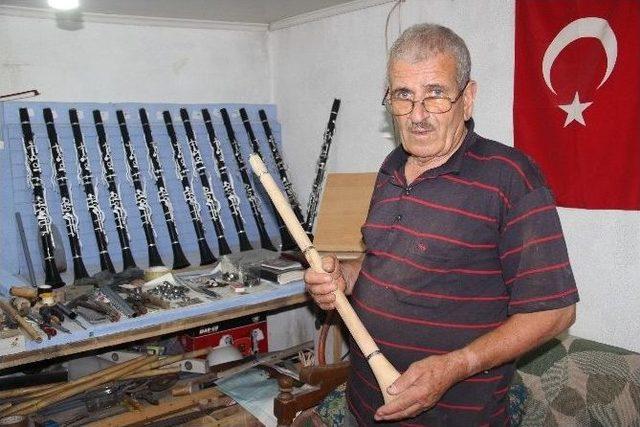 (özel Haber) Torununun Klarnetini Tamir Ederken 75 Yaşında Klarnet Ustası Oldu