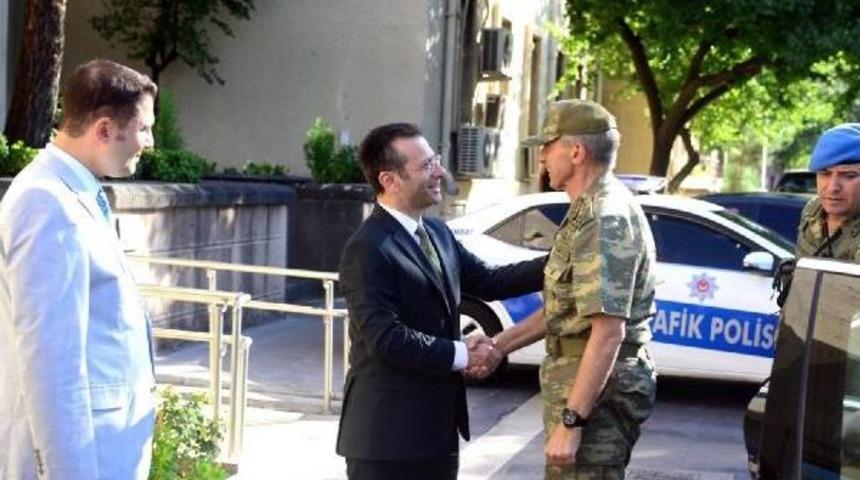 Jandarma Genel Komutanı Orgeneral Mendi, Diyarbakır'da