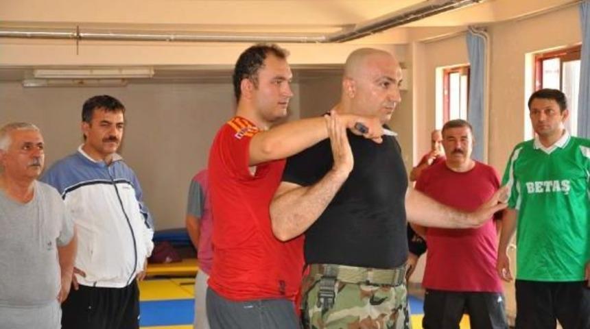 Besni&rsquo;De Zabıta Ve Itfaiye Erlerine Yakın D&ouml;v&uuml;ş Eğitimi