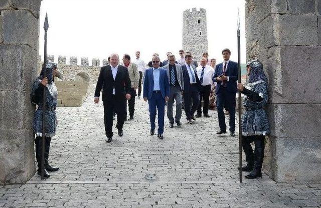 Vali Deniz&rsquo;den Ahıska&rsquo;ya Ziyaret 1