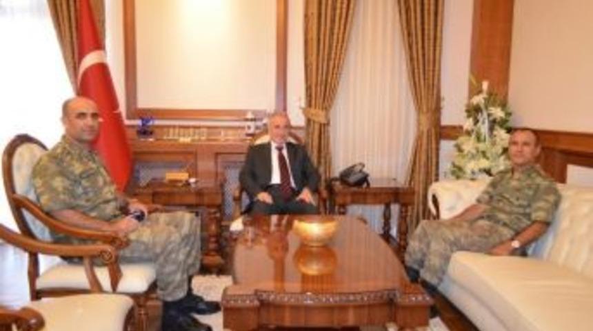Vali Kam&ccedil;ı, Tuğgeneral &Ouml;zcan&rsquo;ı Kabul Etti