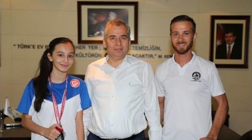 Fatma, Denizli&rsquo;nin Gururu Oldu